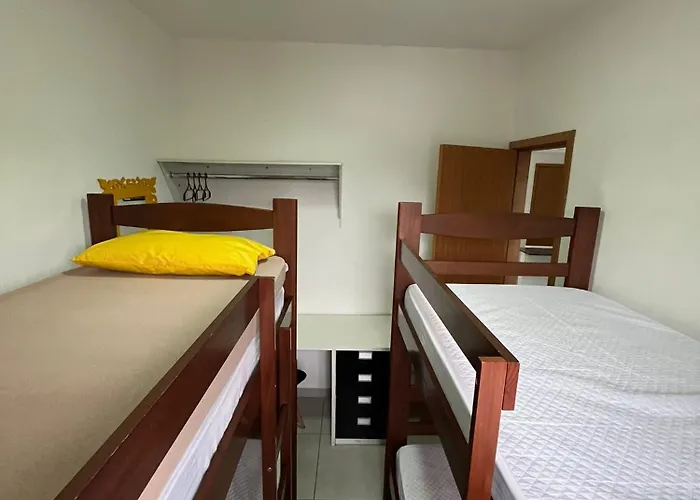 Apê Amarelo Ubatuba Apartamento
